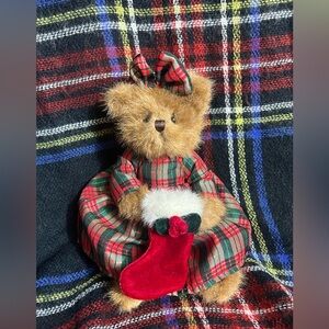 Bearington Christmas Bear